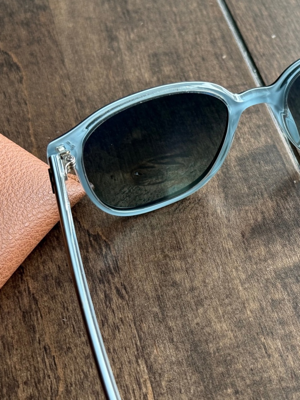 Ray-Ban Tortoiseshell Square Sunglasses with Original Leather Case - Picture 4 of 6